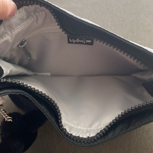 🐒Kipling “Niccci” Black Tonal, Crossbody - Picture 7 of 9